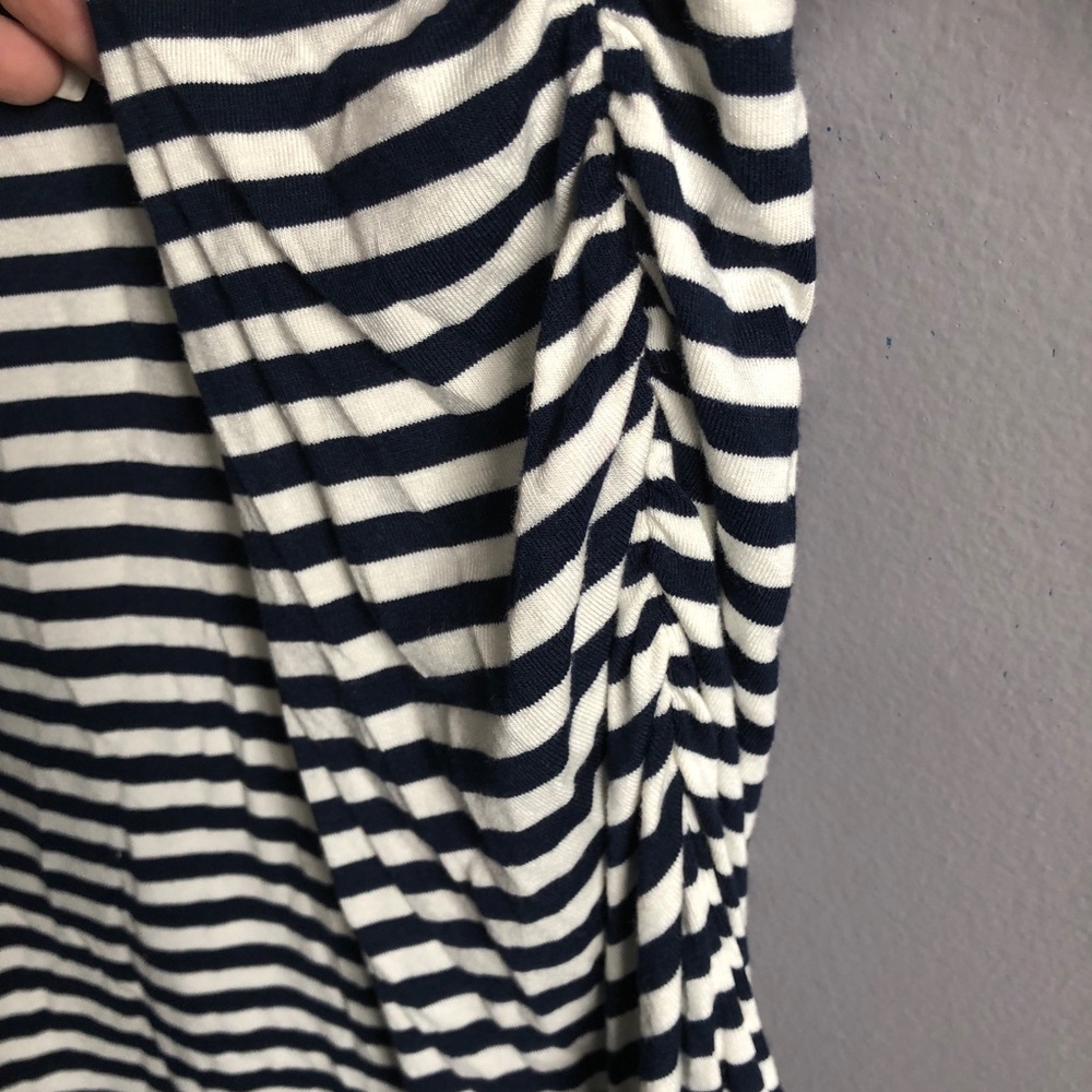 LAST CHANCE š„ Liz Lange Maternity Striped Dress - Picture 5 of 6
